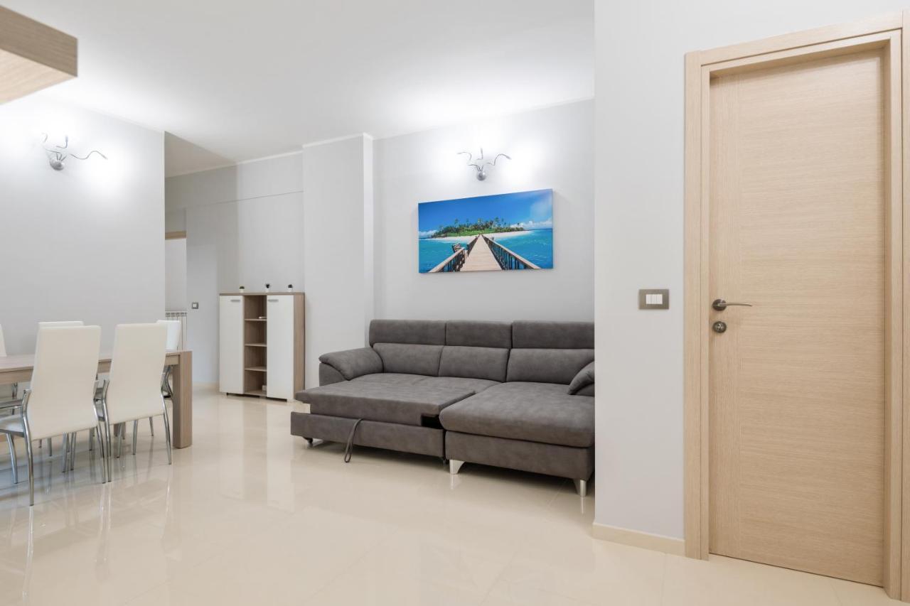 Modern Flat 250 Mt From The Sea - Albissola Marina Apartment Bagian luar foto